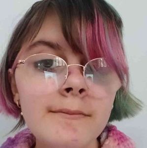 Meet your Posher, Cassie